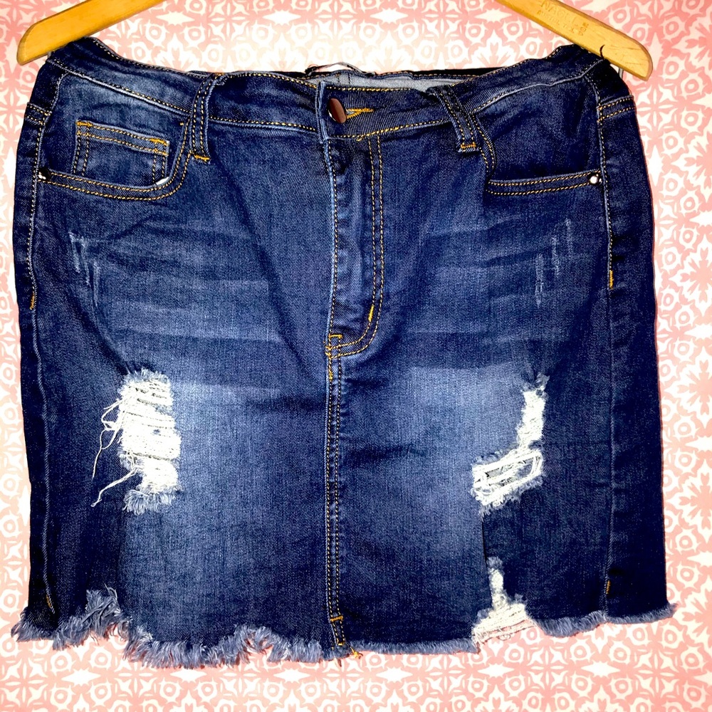 Women’s mini denim distressed jean skirt